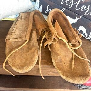 Minnetonka Brown Suede Bootie Moccasins with Fringe
